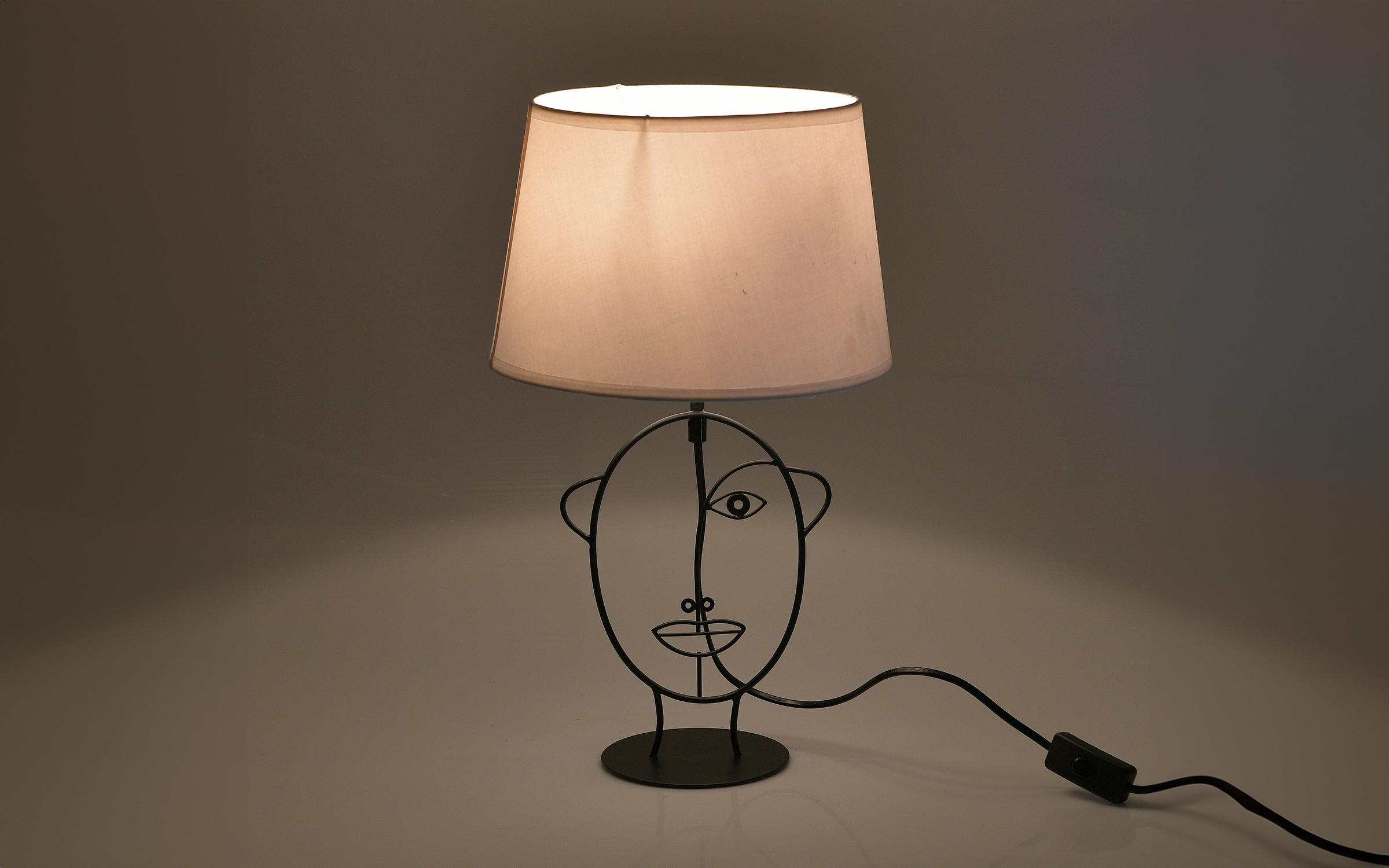 Asztali lámpa,   2
